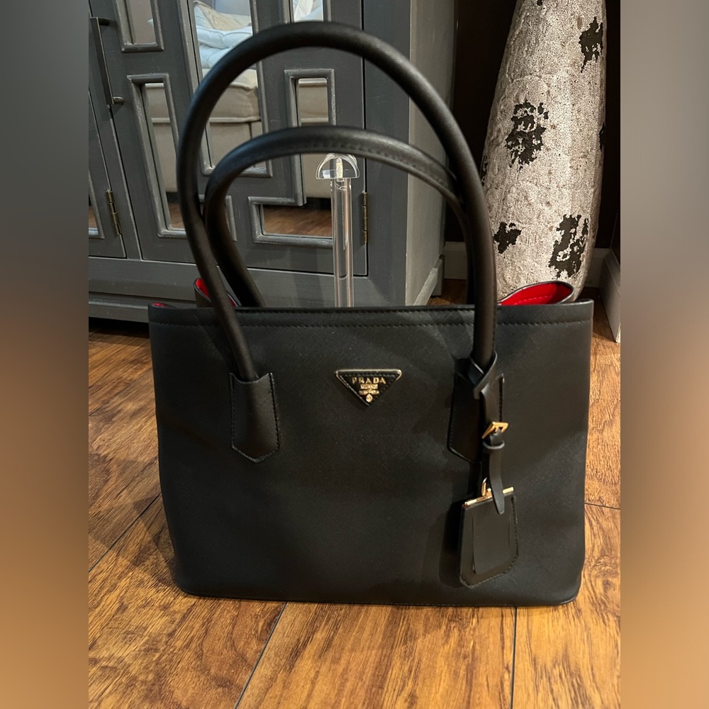 Elegant Black Tote with Red Interior